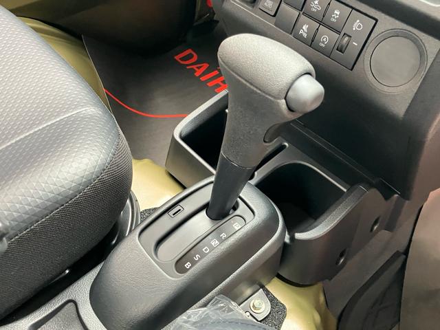 ハイゼットトラック ジャンボ　届出済未使用車　４ＷＤ　ＣＶＴ　純正ディスプレイオーディオ　バックカメラ　デジタルインナーミラー　Ｂｌｕｅｔｏｏｔｈ　ＨＤＭＩ　ＵＳＢ　荷台ゴムマット　オーライト（17枚目）