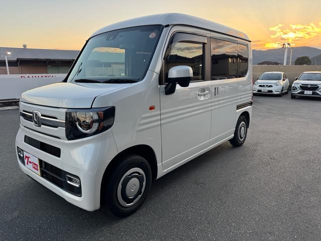 Ｎ－ＶＡＮ＋スタイル ファン・ターボ　ナビ装着用スペシャルパッケージ　フロントシートアームレスト　キーフリー　プッシュスタート　両側スライドドア　ホンダセンシング（3枚目）