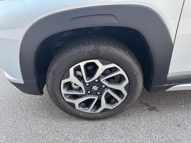 フロンクス ベースグレード ベースグレード(5名) スズキコネクト対応9インチナビ TV/Bluetooth/全方位モニターカメラ/バックモニター/プッシュスタート(4枚目)