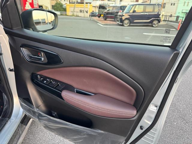 フロンクス ベースグレード ベースグレード(5名) スズキコネクト対応9インチナビ TV/Bluetooth/全方位モニターカメラ/バックモニター/プッシュスタート(14枚目)