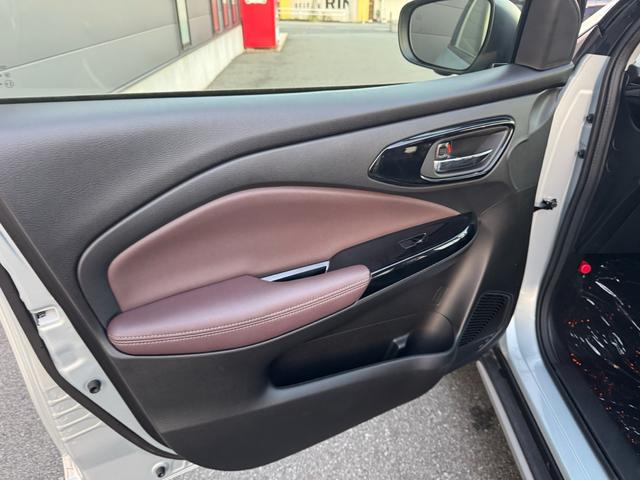 フロンクス ベースグレード ベースグレード(5名) スズキコネクト対応9インチナビ TV/Bluetooth/全方位モニターカメラ/バックモニター/プッシュスタート(36枚目)