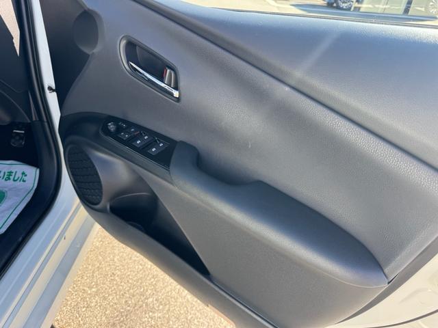 プリウス Ａツーリングセレクション　スマートキー　プッシュスタート　トヨタ純正ナビ　ＴＶ／ＣＤ／ＤＶＤ／Ｂｌｕｅｔｏｏｔｈ／バックモニター／ドライブレコーダー（14枚目）