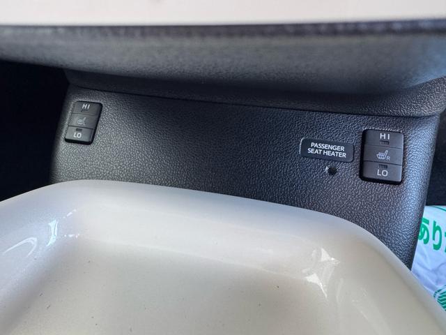 プリウス Ａツーリングセレクション　スマートキー　プッシュスタート　トヨタ純正ナビ　ＴＶ／ＣＤ／ＤＶＤ／Ｂｌｕｅｔｏｏｔｈ／バックモニター／ドライブレコーダー（24枚目）