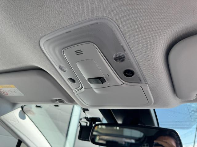 プリウス Ａツーリングセレクション　スマートキー　プッシュスタート　トヨタ純正ナビ　ＴＶ／ＣＤ／ＤＶＤ／Ｂｌｕｅｔｏｏｔｈ／バックモニター／ドライブレコーダー（30枚目）