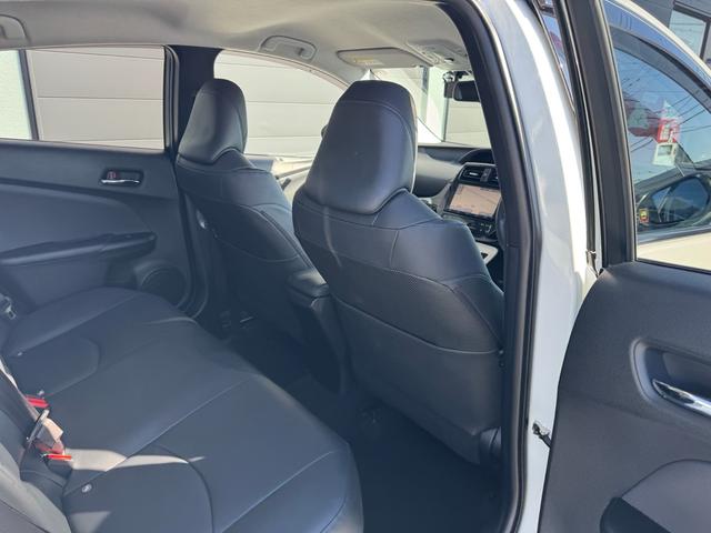 プリウス Ａツーリングセレクション　スマートキー　プッシュスタート　トヨタ純正ナビ　ＴＶ／ＣＤ／ＤＶＤ／Ｂｌｕｅｔｏｏｔｈ／バックモニター／ドライブレコーダー（32枚目）