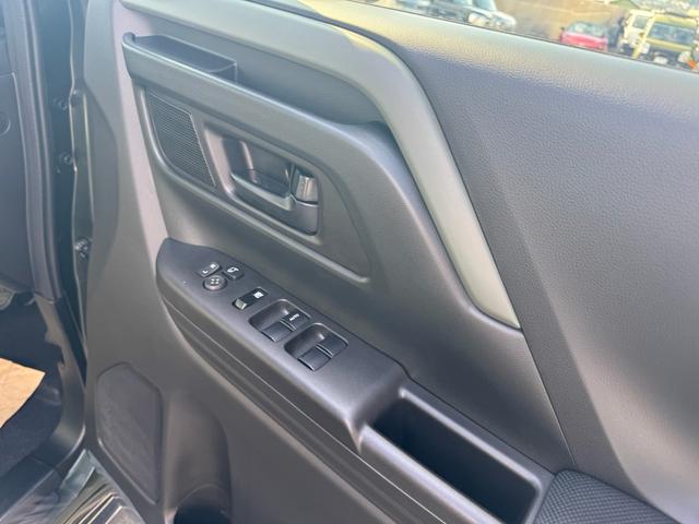 スペーシアギア ハイブリッドXZ ターボ ハイブリッドXZ ターボ(4名) スズキコネクト9インチナビ TV/Bluetooth/全方位モニターカメラ/ステアリングヒーター/シートヒーター(15枚目)