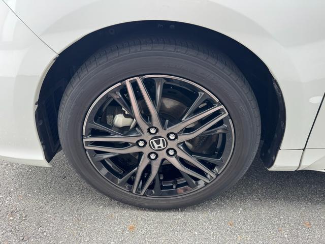 オデッセイハイブリッド e:HEVアブソルート・EX ワンオーナー 禁煙車 キーフリー ホンダ純正10インチナビ TV/CD/DVD/Bluetooth/マルチビューカメラシステム/前後ドライブレコーダー(4枚目)