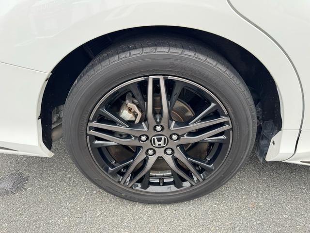 オデッセイハイブリッド e:HEVアブソルート・EX ワンオーナー 禁煙車 キーフリー ホンダ純正10インチナビ TV/CD/DVD/Bluetooth/マルチビューカメラシステム/前後ドライブレコーダー(13枚目)