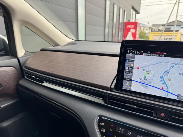 オデッセイハイブリッド e:HEVアブソルート・EX ワンオーナー 禁煙車 キーフリー ホンダ純正10インチナビ TV/CD/DVD/Bluetooth/マルチビューカメラシステム/前後ドライブレコーダー(32枚目)