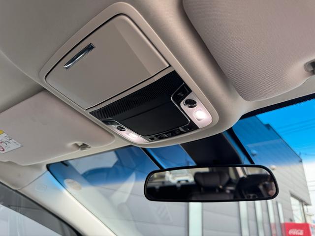 オデッセイハイブリッド e:HEVアブソルート・EX ワンオーナー 禁煙車 キーフリー ホンダ純正10インチナビ TV/CD/DVD/Bluetooth/マルチビューカメラシステム/前後ドライブレコーダー(38枚目)