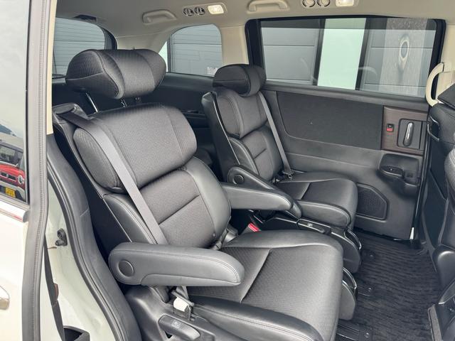 オデッセイハイブリッド e:HEVアブソルート・EX ワンオーナー 禁煙車 キーフリー ホンダ純正10インチナビ TV/CD/DVD/Bluetooth/マルチビューカメラシステム/前後ドライブレコーダー(40枚目)