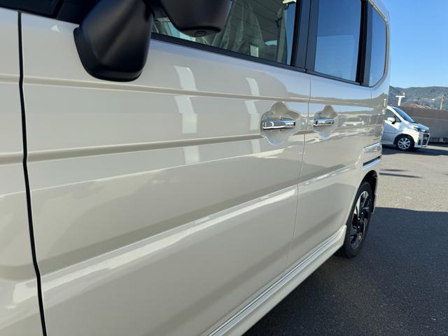 スペーシアカスタム ハイブリッドXSターボ ハイブリッドXSターボ(4名) 全方位モニター付きスズキコネクト9インチナビ TV/Bluetooth/バックモニター/(5枚目)