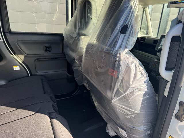 スペーシアギア ハイブリッドＸＺ　ターボ　ハイブリッドＸＺ　ターボ（４名）　スズキコネクト９インチナビ　ＴＶ／Ｂｌｕｅｔｏｏｔｈ／全方位モニターカメラ／ステアリングヒーター／シートヒーター（32枚目）