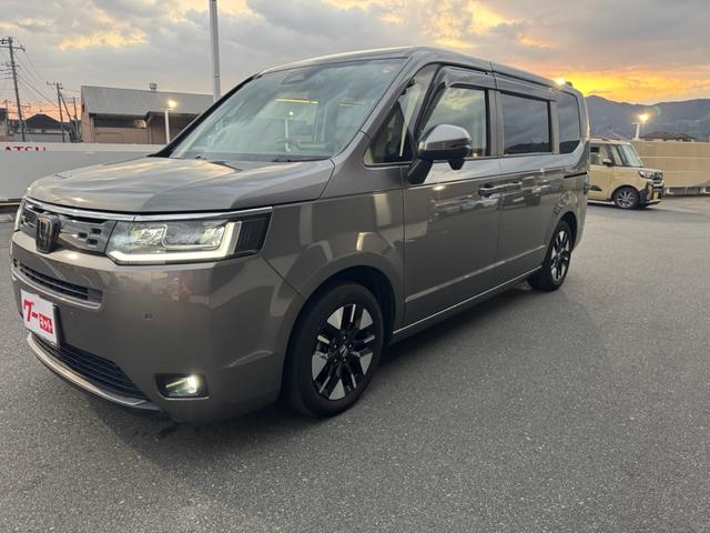 ステップワゴン エアー　キーフリー　プッシュスタート　禁煙車　両側パワースライドドア	　　Ｈｏｎｄａ　ＣＯＮＮＥＣＴ　ｆｏｒ　Ｇａｔｈｅｒｓ＋ナビ装着用スペシャルパッケージ（3枚目）