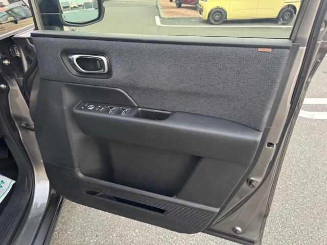 ステップワゴン エアー　キーフリー　プッシュスタート　禁煙車　両側パワースライドドア	　　Ｈｏｎｄａ　ＣＯＮＮＥＣＴ　ｆｏｒ　Ｇａｔｈｅｒｓ＋ナビ装着用スペシャルパッケージ（16枚目）