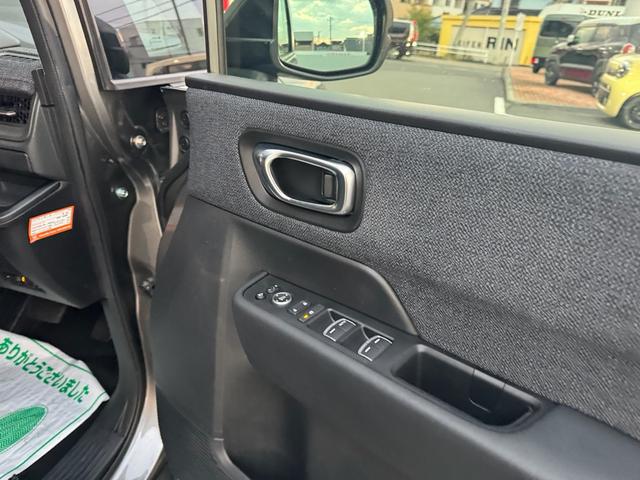 ステップワゴン エアー　キーフリー　プッシュスタート　禁煙車　両側パワースライドドア	　　Ｈｏｎｄａ　ＣＯＮＮＥＣＴ　ｆｏｒ　Ｇａｔｈｅｒｓ＋ナビ装着用スペシャルパッケージ（17枚目）