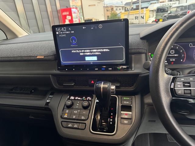 ステップワゴン エアー　キーフリー　プッシュスタート　禁煙車　両側パワースライドドア	　　Ｈｏｎｄａ　ＣＯＮＮＥＣＴ　ｆｏｒ　Ｇａｔｈｅｒｓ＋ナビ装着用スペシャルパッケージ（25枚目）