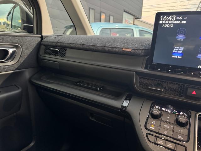 ステップワゴン エアー　キーフリー　プッシュスタート　禁煙車　両側パワースライドドア	　　Ｈｏｎｄａ　ＣＯＮＮＥＣＴ　ｆｏｒ　Ｇａｔｈｅｒｓ＋ナビ装着用スペシャルパッケージ（29枚目）