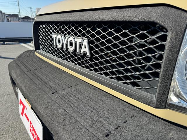 ランドクルーザー70 バン バン(2名) LINE-X塗装 クラッツィオシートカバー カロッツェリアディスプレイオーディオ Apple CarPlay 社外16AW(10枚目)