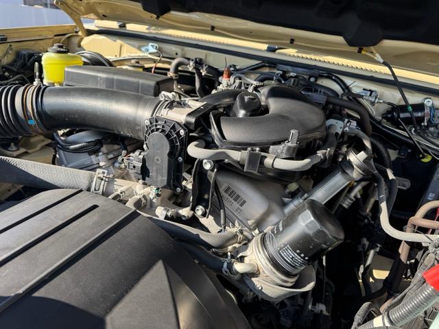 ランドクルーザー70 バン バン(2名) LINE-X塗装 クラッツィオシートカバー カロッツェリアディスプレイオーディオ Apple CarPlay 社外16AW(67枚目)