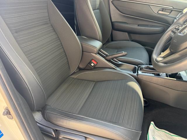 WR-V Z ワンオーナー 禁煙車 キーフリー プッシュスタート Honda SENSING Honda CONNECT for Gathers+ナビ装着用スペシャルパッケージ(17枚目)