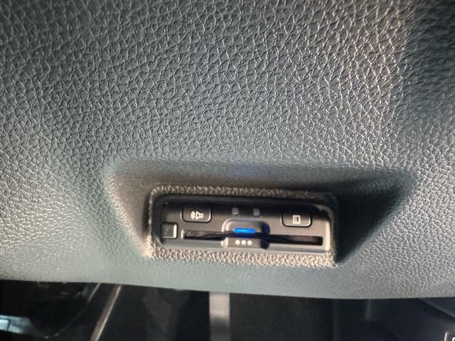 WR-V Z ワンオーナー 禁煙車 キーフリー プッシュスタート Honda SENSING Honda CONNECT for Gathers+ナビ装着用スペシャルパッケージ(19枚目)