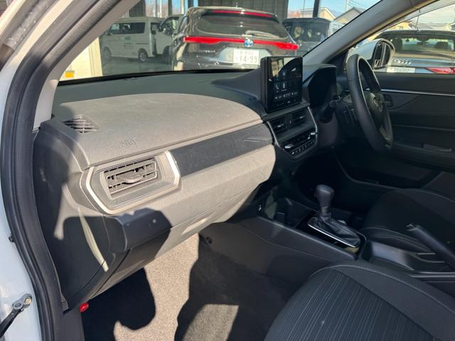 WR-V Z ワンオーナー 禁煙車 キーフリー プッシュスタート Honda SENSING Honda CONNECT for Gathers+ナビ装着用スペシャルパッケージ(43枚目)