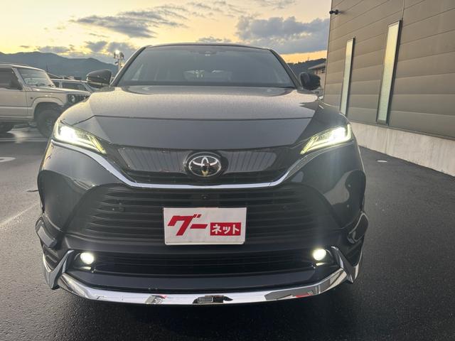 ハリアー Ｚ　レザーパッケージ　ワンオーナー　禁煙車　トヨタセーフティーセンス　モデリスタエアロキット　調光パノラマルーフ　デジタルインナーミラー　ドラレコ（2枚目）