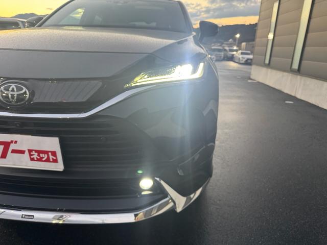 ハリアー Ｚ　レザーパッケージ　ワンオーナー　禁煙車　トヨタセーフティーセンス　モデリスタエアロキット　調光パノラマルーフ　デジタルインナーミラー　ドラレコ（9枚目）