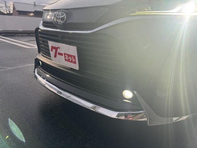ハリアー Ｚ　レザーパッケージ　ワンオーナー　禁煙車　トヨタセーフティーセンス　モデリスタエアロキット　調光パノラマルーフ　デジタルインナーミラー　ドラレコ（10枚目）