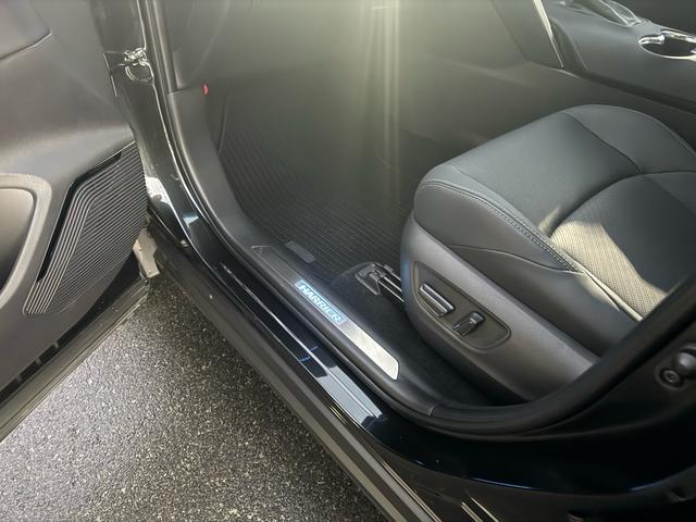 ハリアー Ｚ　レザーパッケージ　ワンオーナー　禁煙車　トヨタセーフティーセンス　モデリスタエアロキット　調光パノラマルーフ　デジタルインナーミラー　ドラレコ（49枚目）