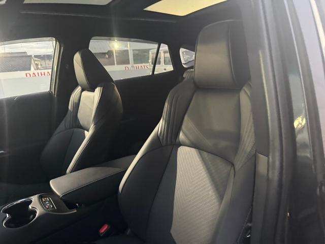 ハリアー Ｚ　レザーパッケージ　ワンオーナー　禁煙車　トヨタセーフティーセンス　モデリスタエアロキット　調光パノラマルーフ　デジタルインナーミラー　ドラレコ（50枚目）