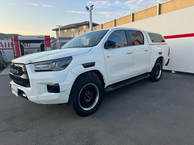 ハイラックス Ｚ　ＧＲスポーツ　ＴＲＤ純正キャノピー　ディスプレイオーディオ　後席モニター×２　パノラミックビューモニター　社外デジタルインナーミラー　キーフリー　プッシュスタート（3枚目）