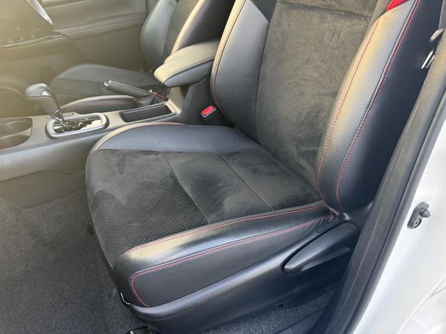 ハイラックス Ｚ　ＧＲスポーツ　ＴＲＤ純正キャノピー　ディスプレイオーディオ　後席モニター×２　パノラミックビューモニター　社外デジタルインナーミラー　キーフリー　プッシュスタート（46枚目）