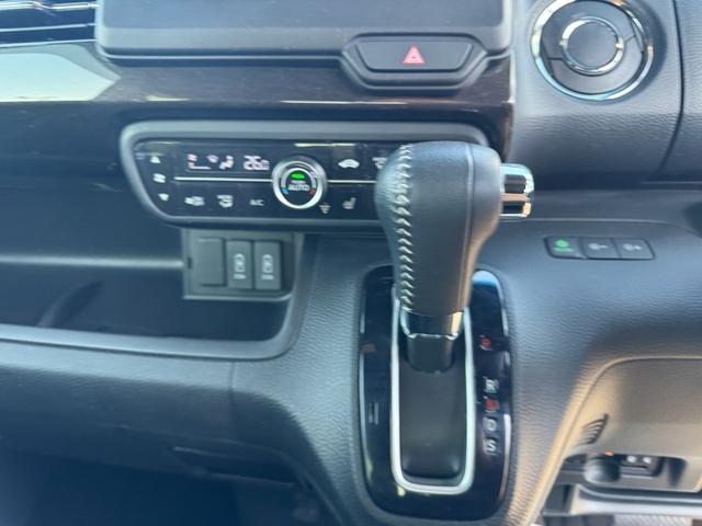 Ｎ－ＢＯＸカスタム Ｇ・Ｌターボホンダセンシング　キーフリー　プッシュスタート　カロッツェリアフルセグナビ　ＴＶ／ＣＤ／ＤＶＤ／Ｂｌｕｅｔｏｏｔｈ／バックモニター／ビルトインＥＴＣ（25枚目）