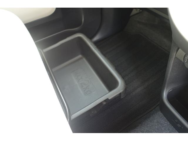 ムーヴキャンバス Ｇホワイトアクセントリミテッド　ＳＡＩＩＩ　純正９インチナビ＆ＴＶ（フルセグ）　全方位カメラ　スマートアシストＩＩＩ　両側パワースライドドア　ＬＥＤヘッドランプ　前後ドラレコ　ＥＴＣ　ステアリングスイッチ　オートエアコン　オートライト（36枚目）