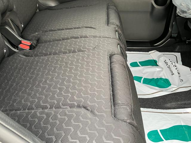 スペーシアギア ハイブリッドＸＺ　ターボ　デュアルセンサーブレーキサポートＩＩ　マルチユースフラップ　両側電動スライドドア　スリムサーキュレーター　ステアリングヒーター（18枚目）