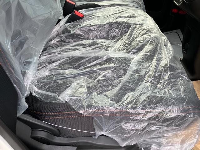 スペーシアギア ハイブリッドＸＺ　ターボ　デュアルセンサーブレーキサポートＩＩ　マルチユースフラップ　両側電動スライドドア　スリムサーキュレーター　ステアリングヒーター（28枚目）