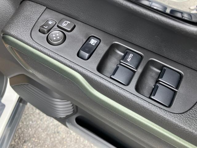 ハスラー タフワイルド 届出済未使用車 ブラックフロントグリル ブラックメタリックホイール ルーフレール 撥水シート セーフティーサポート(19枚目)