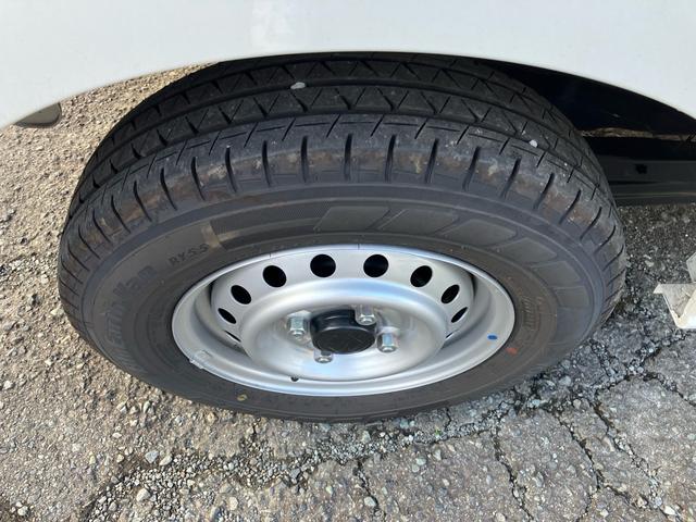 エブリイ ＰＡリミテッド　パートタイム４ＷＤ　ＣＶＴ　デュアルカメラブレーキサポート　セーフティーサポート　　キーレスエントリー　当店デモカー（10枚目）