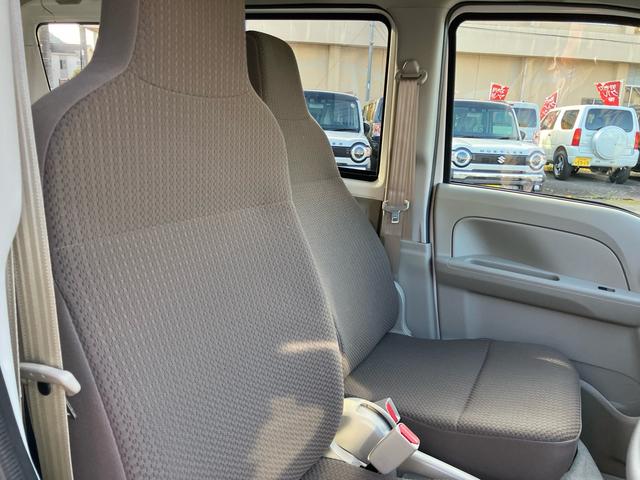 エブリイ ＰＡリミテッド　パートタイム４ＷＤ　ＣＶＴ　デュアルカメラブレーキサポート　セーフティーサポート　　キーレスエントリー　当店デモカー（16枚目）