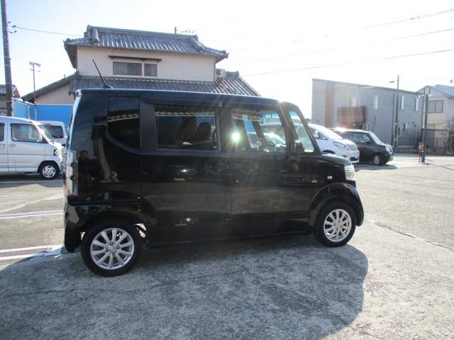 Ｎ－ＢＯＸ Ｇ・Ｌパッケージ　両側パワースライドドア　純正ＳＤナビ　バックカメラ　スマートキー　Ｐスタート　社外１４ＡＷ　新車保証書（8枚目）