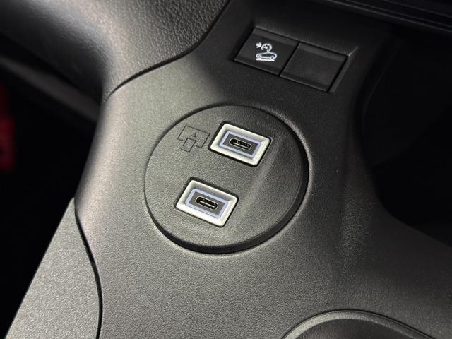 リフター ＧＴ　新車保証継承　ＣａｒＰｌａｙ　１オーナー　バックカメラ　ドライブレコーダー　デッドアングル（左前方）カメラ　リアオープニングガラスハッチ　インチタッチスクリーン（13枚目）