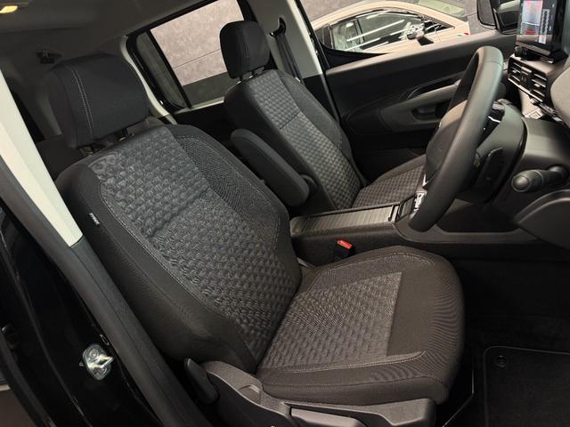 リフター ＧＴ　新車保証継承　ＣａｒＰｌａｙ　１オーナー　バックカメラ　ドライブレコーダー　デッドアングル（左前方）カメラ　リアオープニングガラスハッチ　インチタッチスクリーン（22枚目）