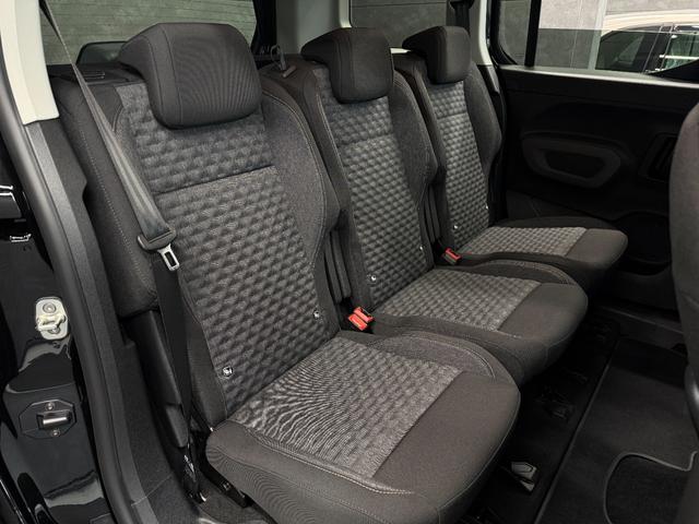 リフター ＧＴ　新車保証継承　ＣａｒＰｌａｙ　１オーナー　バックカメラ　ドライブレコーダー　デッドアングル（左前方）カメラ　リアオープニングガラスハッチ　インチタッチスクリーン（24枚目）