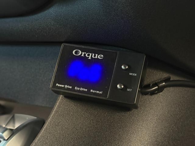 ジュリエッタ ヴェローチェ　１７５０　ＴＢＩ　純正ナビ　スポーツマフラー　ダウンサス　ＥＴＣ　ｄ／ｎ／ａシステム　前後ドラレコ　スロットルコントローラ　シートヒーター　パワーシート　バックカメラ　本革シート　クルーズコントロール　オートエアコン（12枚目）