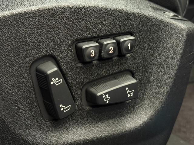 ジュリエッタ ヴェローチェ　１７５０　ＴＢＩ　純正ナビ　スポーツマフラー　ダウンサス　ＥＴＣ　ｄ／ｎ／ａシステム　前後ドラレコ　スロットルコントローラ　シートヒーター　パワーシート　バックカメラ　本革シート　クルーズコントロール　オートエアコン（24枚目）