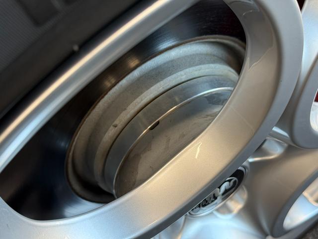 ジュリエッタ ヴェローチェ　１７５０　ＴＢＩ　純正ナビ　スポーツマフラー　ダウンサス　ＥＴＣ　ｄ／ｎ／ａシステム　前後ドラレコ　スロットルコントローラ　シートヒーター　パワーシート　バックカメラ　本革シート　クルーズコントロール　オートエアコン（36枚目）