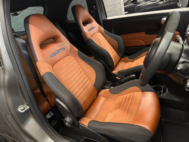 ���T�x���g�A���J���^�[���^���U�[�V�[�g�i�r�������������̃w�b�h���X�g��̌^�X�|�[�c�V�[�g�B�\��̓��U�[�ƃA���J���^�[���̃R���r�ƂȂ��Ă��܂��B�j