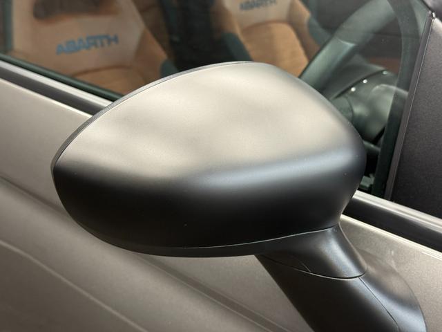 �������~���[�i�}�b�g�u���b�N�h���j